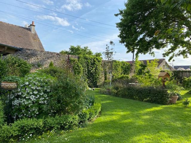 La Maison Des Buis Falaise  Luaran gambar