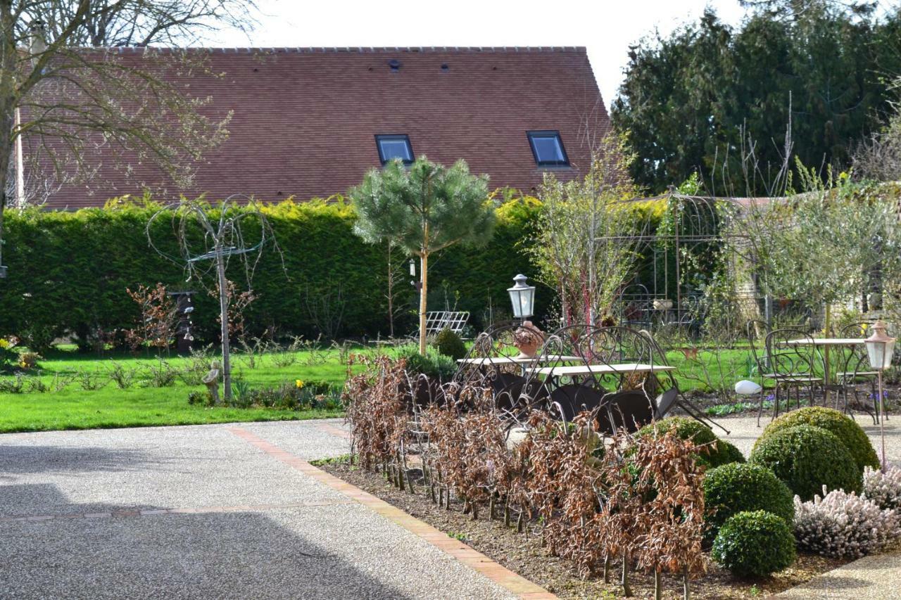 La Maison Des Buis Falaise  Luaran gambar