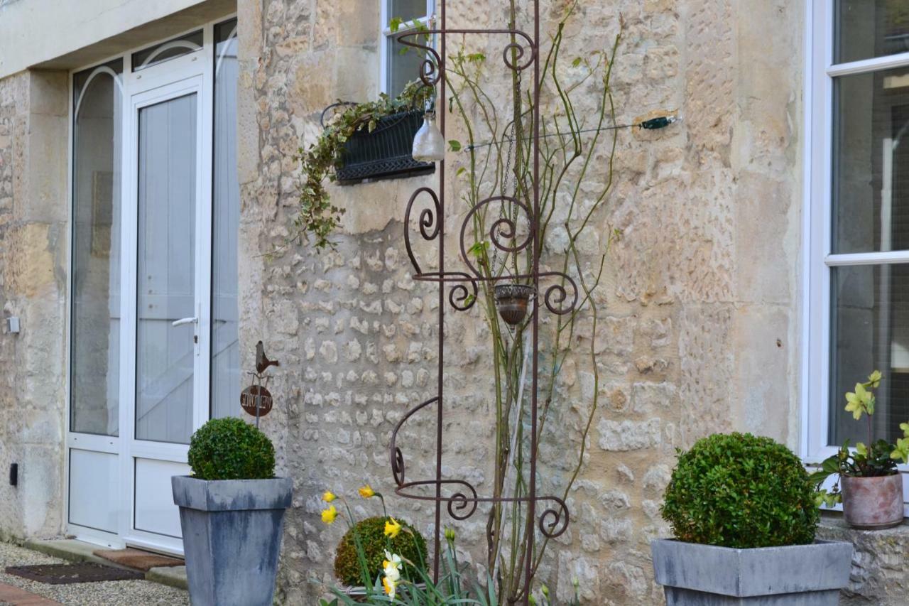 La Maison Des Buis Falaise  Luaran gambar